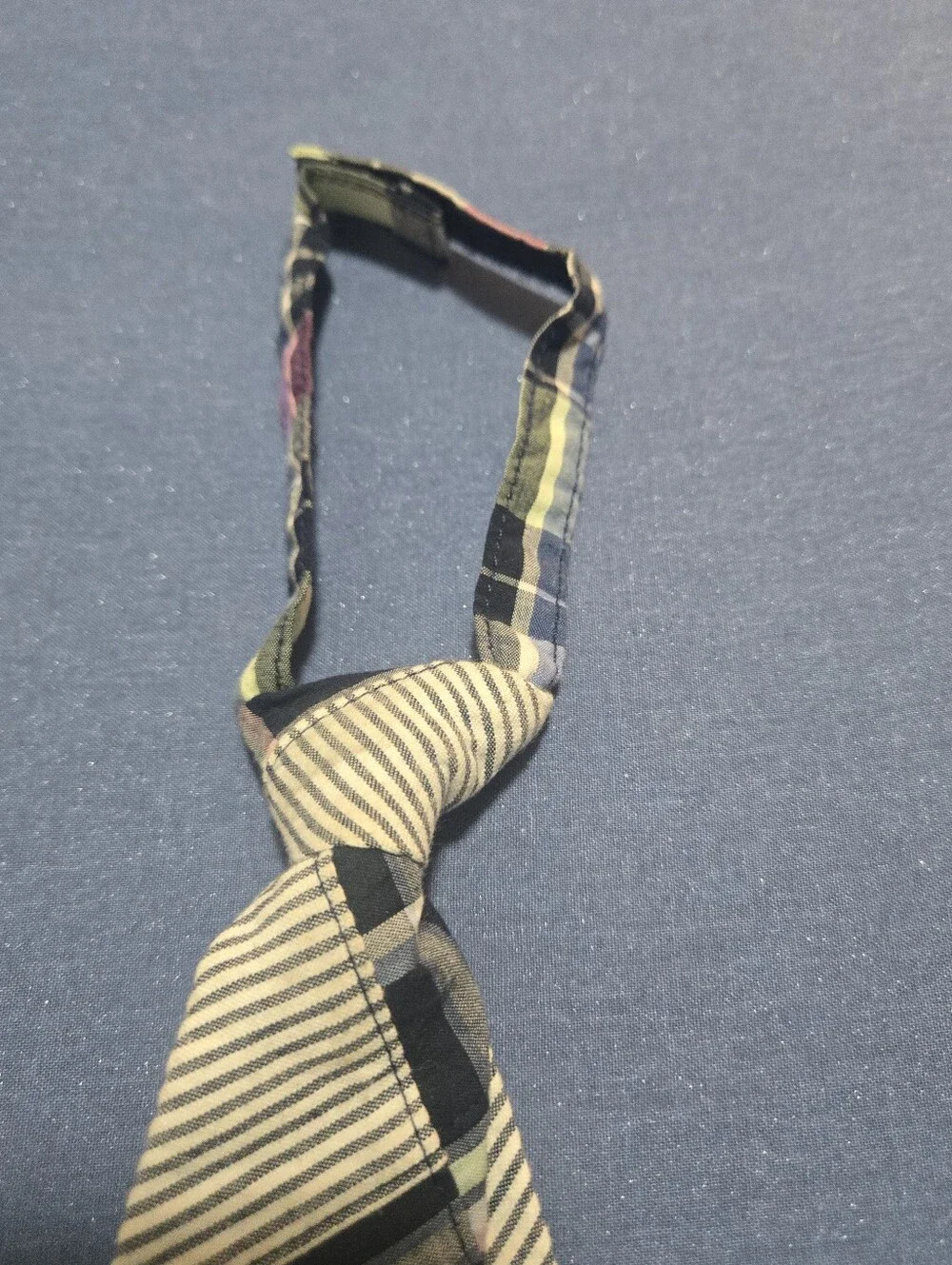Toddler Boys Gymboree Winter Holiday Neck Tie, multicolored plaid pre-tied 0-24m